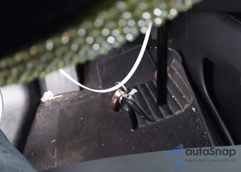 2019 Nissan Pathfinder Sv z USA, uszkodzony, nr VIN 5N1DR2MM4KC577255